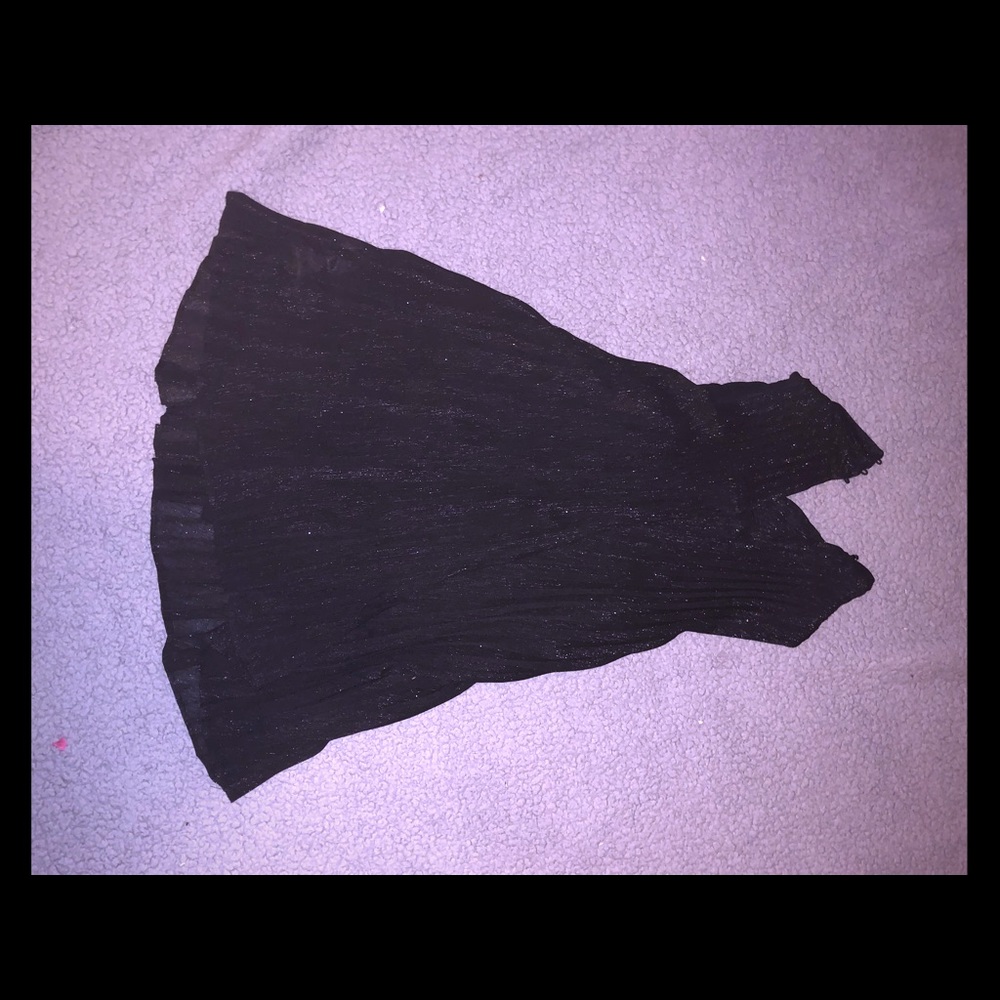 A black glittery shirt